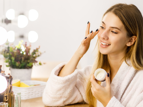 Soins de la peau : Comportements d'achat et attentes des consommateurs français en 2025 - The Beauty Analyst