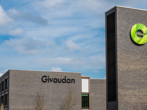 Givaudan affiche une hausse de 7,4% au 1er trimestre 2025 - The Beauty Analyst