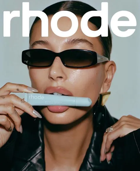 Rhode : la marque d'Hailey Bieber rejoint elf Beauty dans un deal à 1 milliard de dollars - The Beauty Analyst