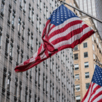 Droits de douane américains : 10 900 emplois menacés dans la cosmétique française - The Beauty Analyst