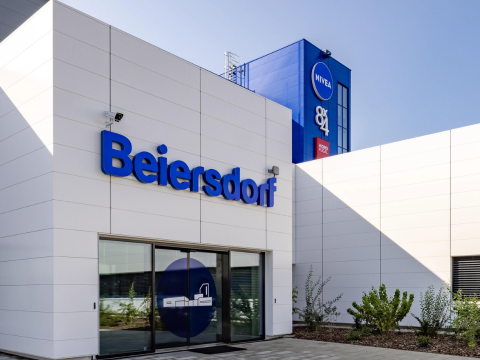 Beiersdorf et Carrefour s'engagent sur la décarbonation - The Beauty Analyst
