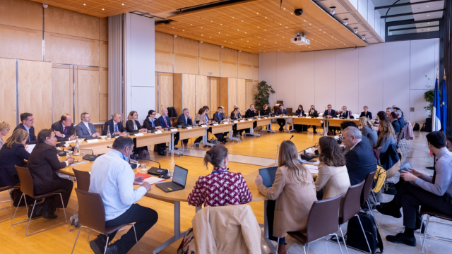 La filière cosmétique française mobilise Bercy pour défendre sa compétitivité - The Beauty Analyst