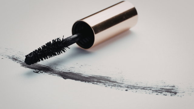 PFAS : enjeux sanitaires, environnementaux et évolutions réglementaires pour le secteur cosmétique - The Beauty Analyst