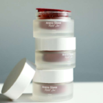 Quadpack décline son pot Arena en verre recyclé rechargeable - The Beauty Analyst